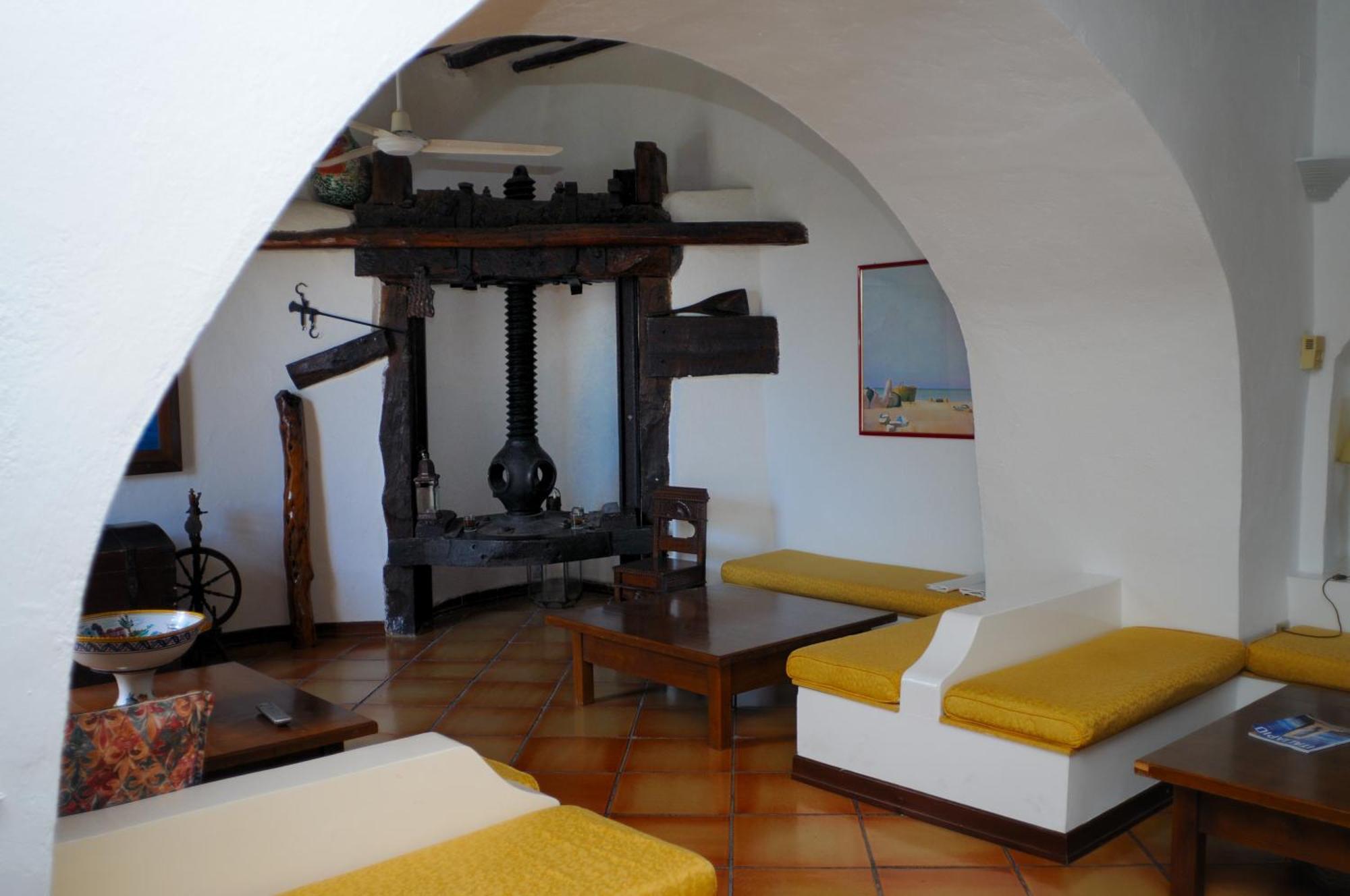 Hotel Cincotta Panarea Ngoại thất bức ảnh